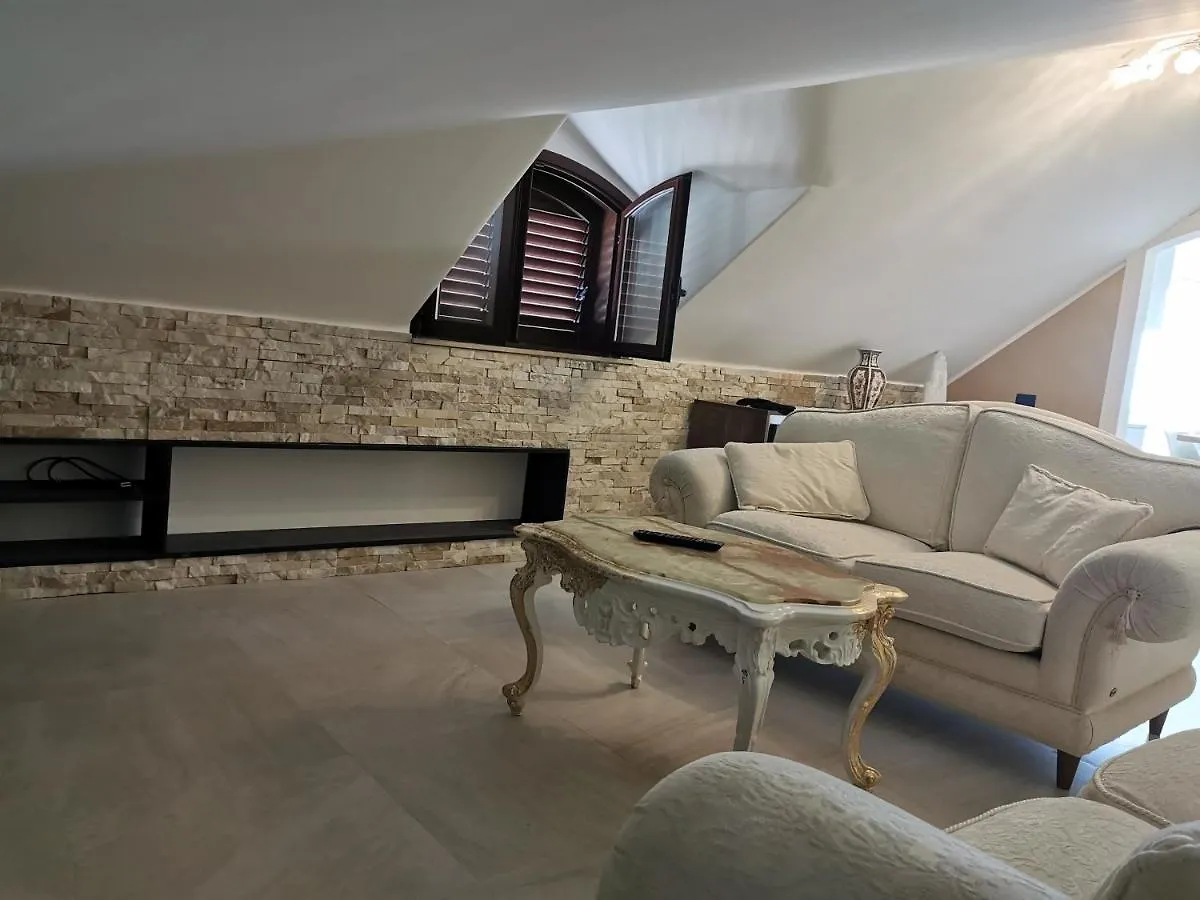 Residence Villa Candida Giardini-Naxos