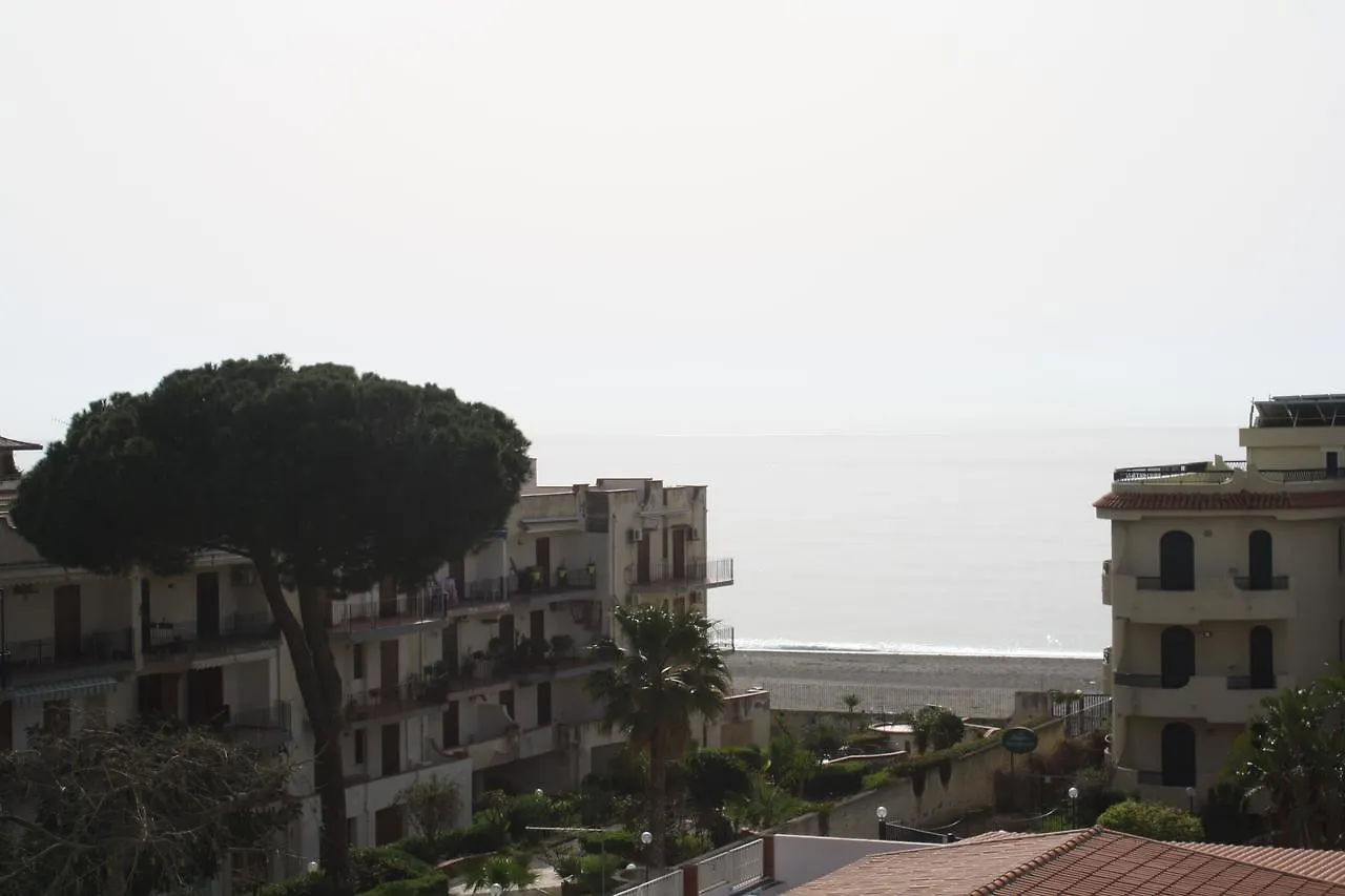 Appartement Residence Villa Candida Giardini-Naxos